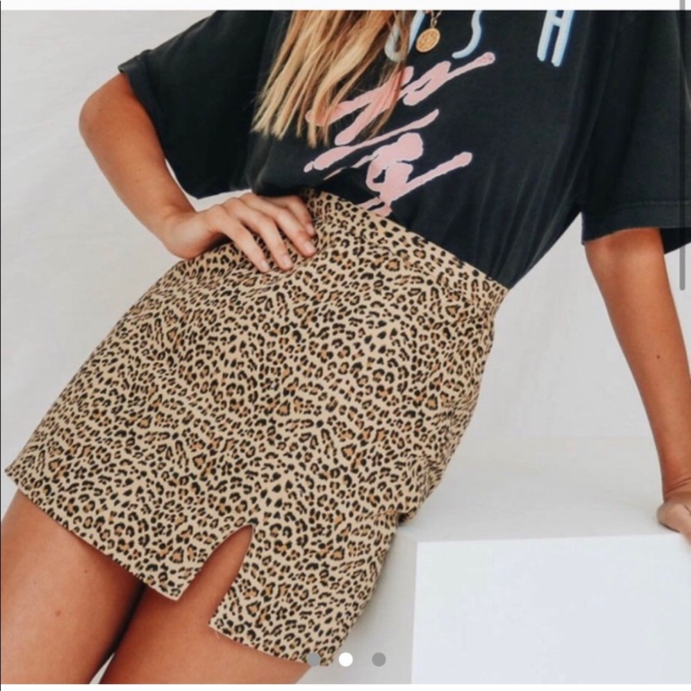 Verge girl cheetah print skirt